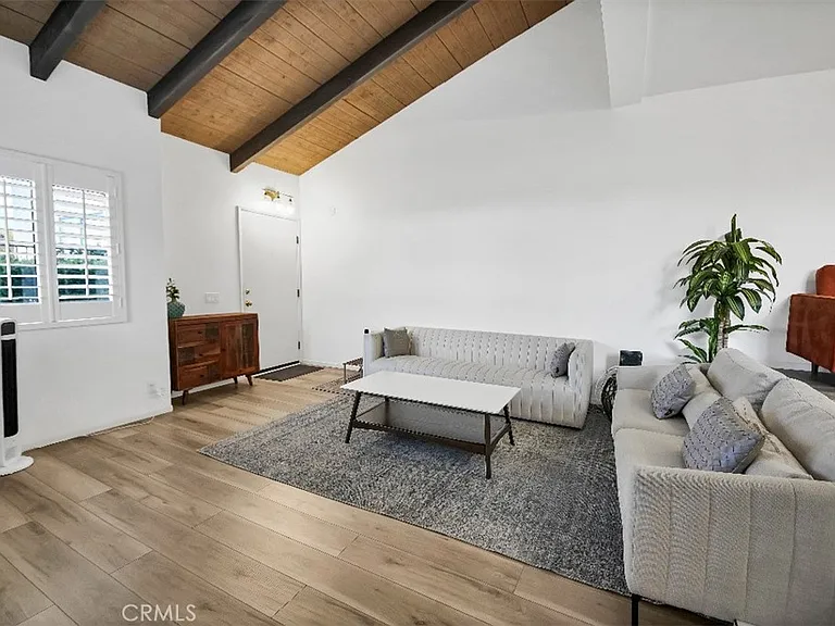 10444 Canoga Ave #40 — Photo 4