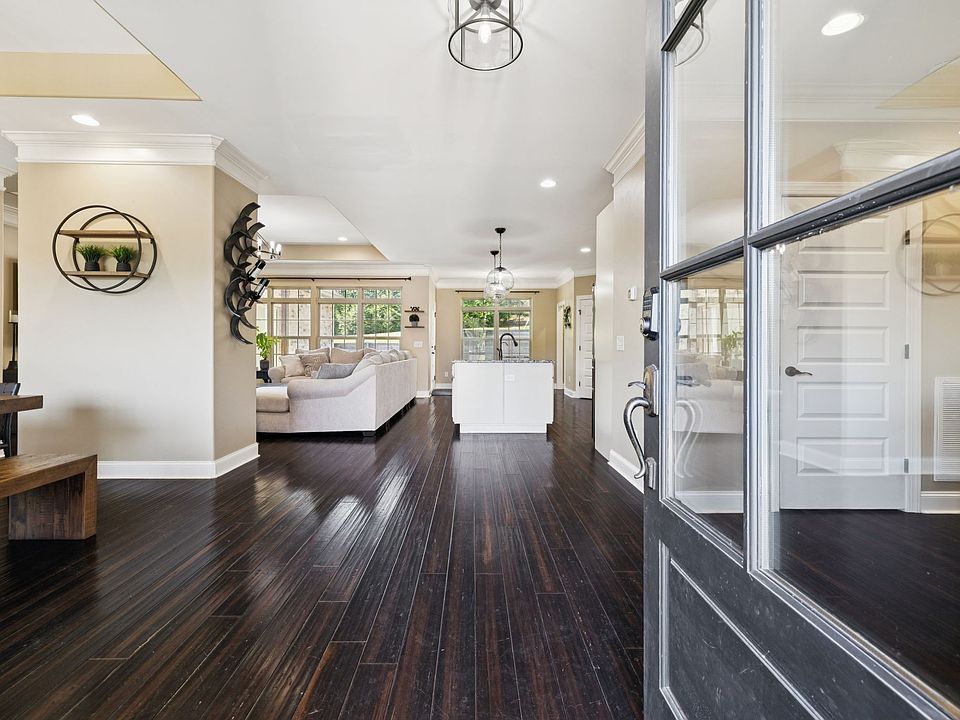 洋書 Mountain Houses 208 N 4th W, Mountain Home, ID 83647 | Zillow