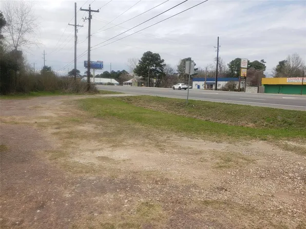 826 E Main St, Tomball, TX 77375