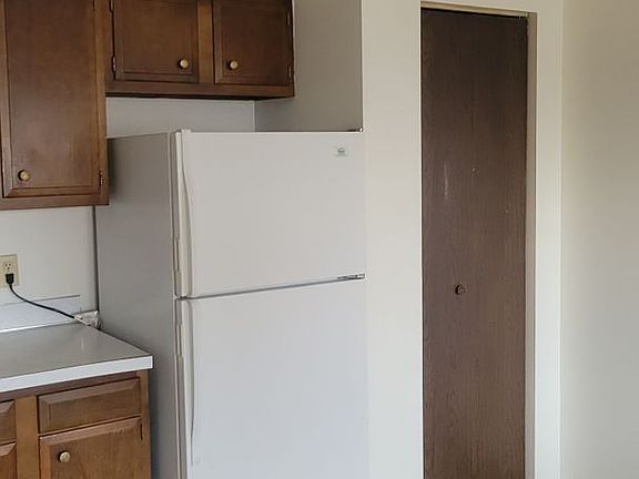 3rd image of 420 6th Ave SE #D29