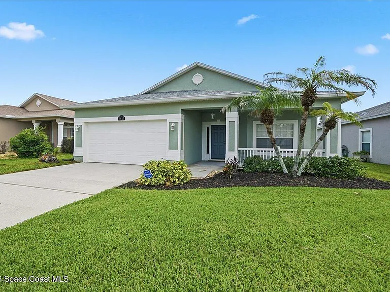 5647 Indigo Crossing Dr — Photo 1