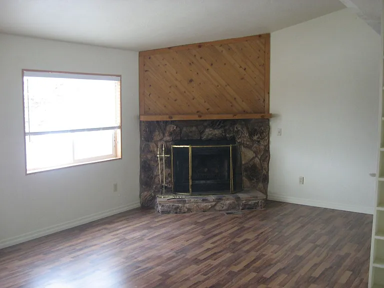 2542 S 9100 W — Photo 7