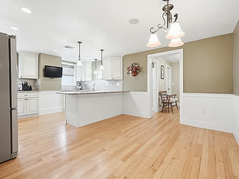 800 Washington St #2 — Photo 7