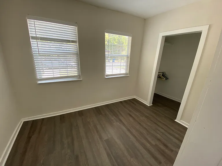 615 Parkview Ave #1 — Photo 9