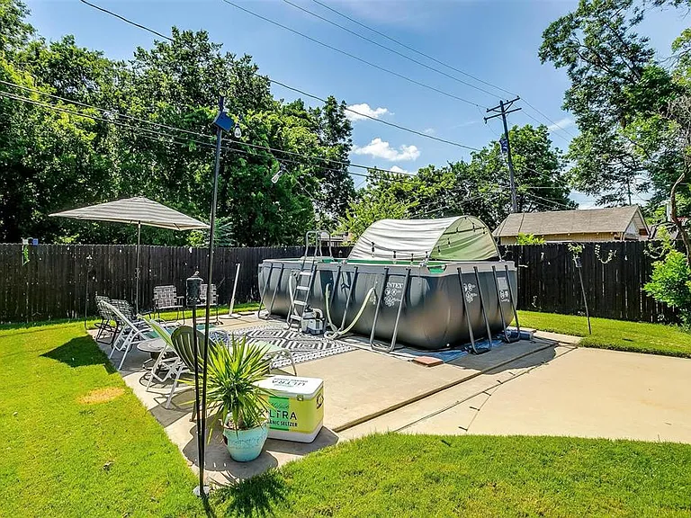 2905 S Jennings Ave — Photo 81