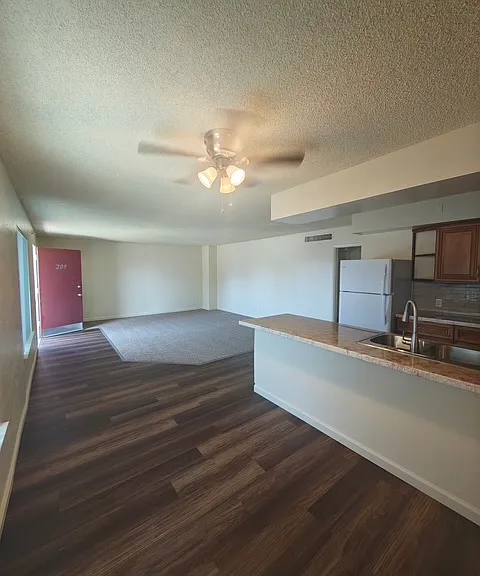 3708 N Cedar Ave #209 — Photo 8