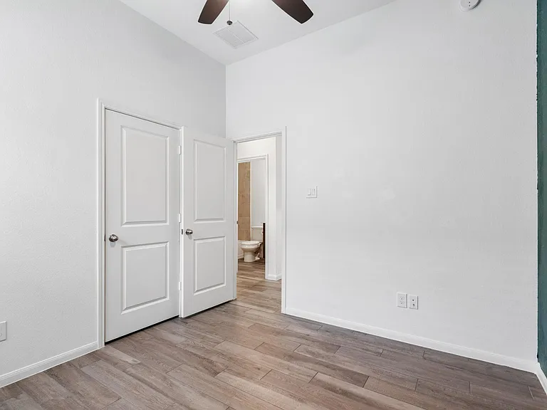 18830 Shadowfax Trl — Photo 25