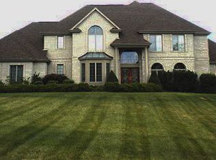 205 Saint Ives Way, Zelienople, PA 16063
