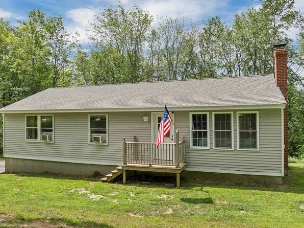 89 1St Crown Point Road, Strafford, NH 03884