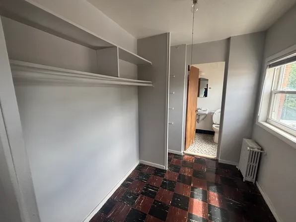 7327 N Rogers Ave APT 504, Chicago, IL 60626