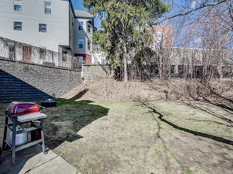 69 Eleanor St — Photo 26