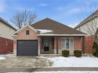 144 Sumner Cres, Grimsby, ON L3M 0B4