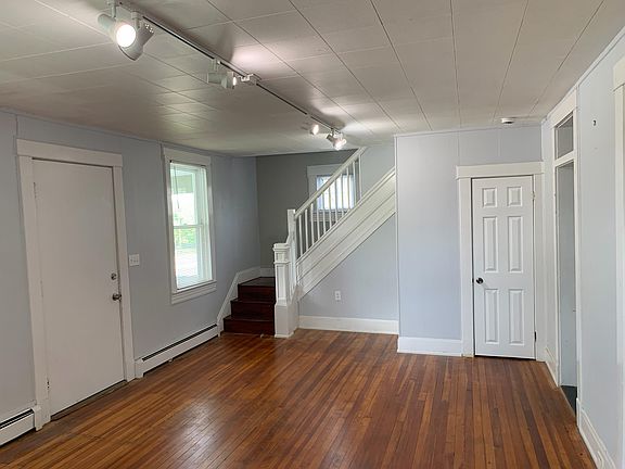 4th image of 4421 Wilkens Ave