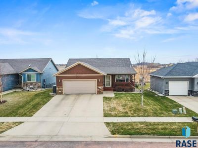 1223 N Lalley Ln, Sioux Falls, SD, 57107
