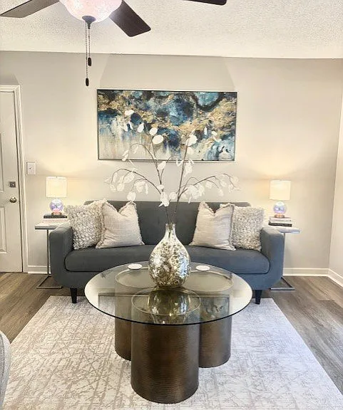 The Colony Apartment Homes — Photo 3