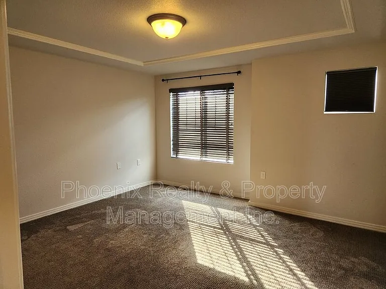 589 Gallegos Cir — Photo 13