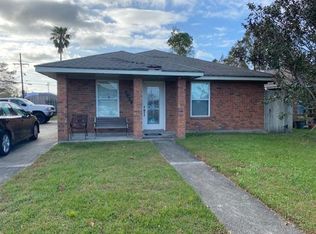 2008 N River Park Dr, Violet, LA 70092