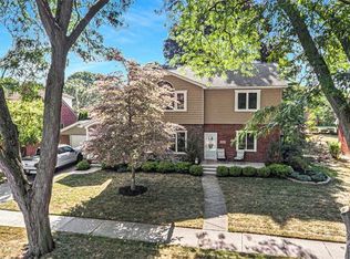 9254 Manor Ave, Allen Park, MI 48101