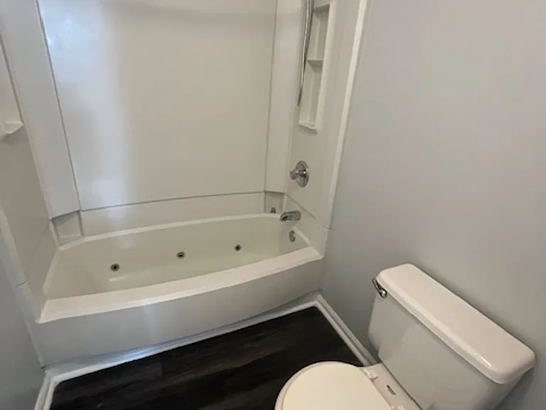 1843 Savannah Ct — Photo 19