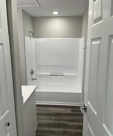 Spring Lake Apartments — Photo 63
