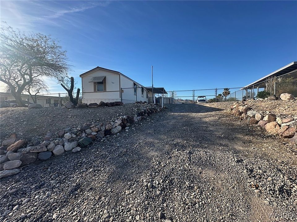 1st image of 709 Holly Street