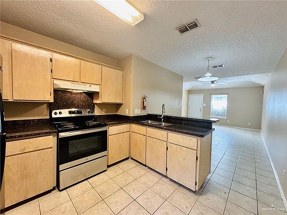 3rd image of 1219 W Carmen Ave #4