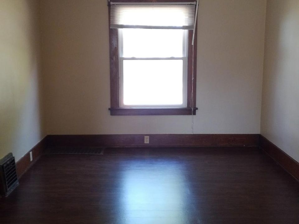 1st image of 58 E Woodland Ave