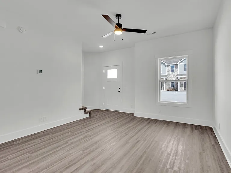 3850 Jockey Dr — Photo 7