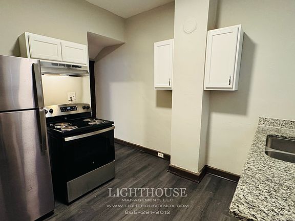 4th image of 2528 E 5th Ave NE