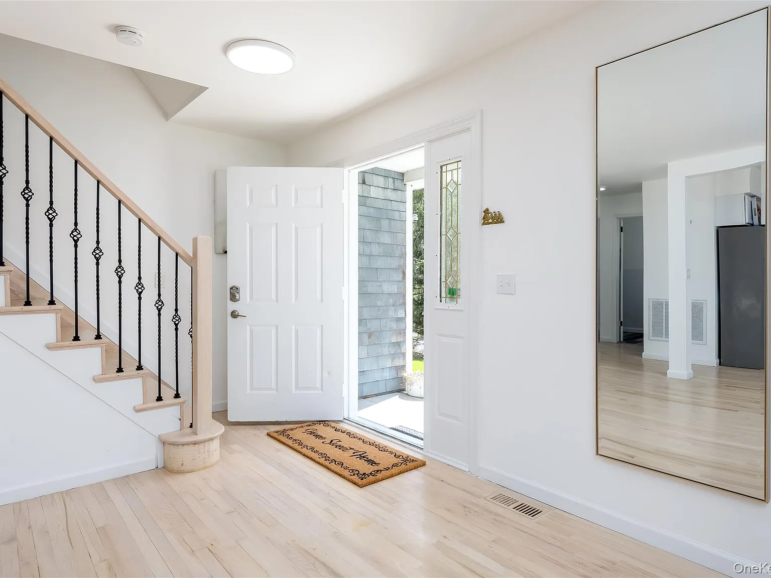 4 bed, 1.5 bath, 1596 sqft, $5,000 — Photo 4