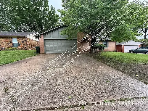302 E 24th Ct Photo 1