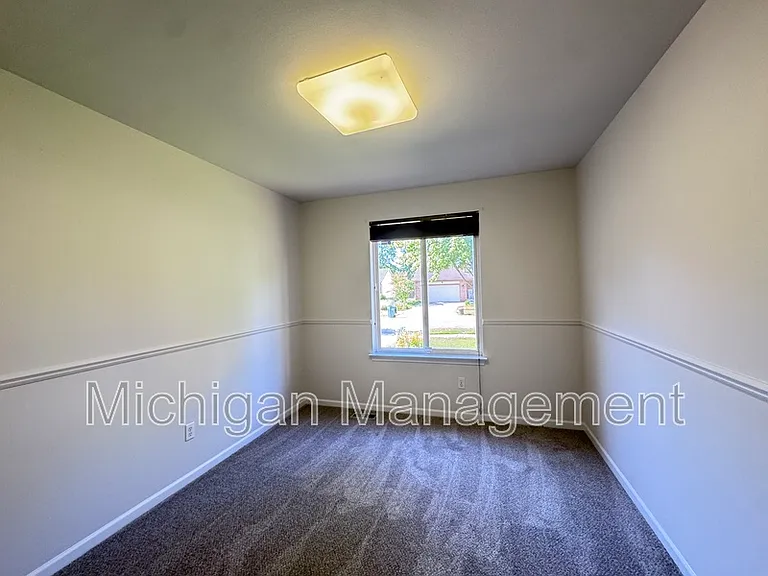 173 Algansee Dr — Photo 40