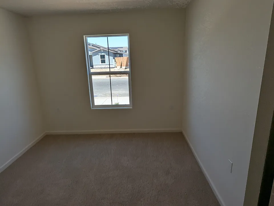 732 Tanner Ct