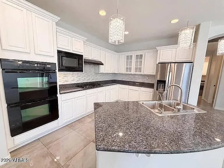 550 S Emerson St — Photo 3