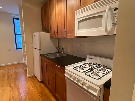 2nd image of 503 E 78th St APT 4C