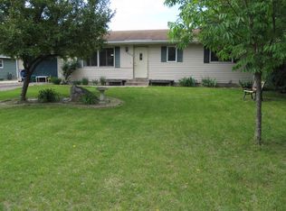 804 Marion St SW, Isanti, MN 55040