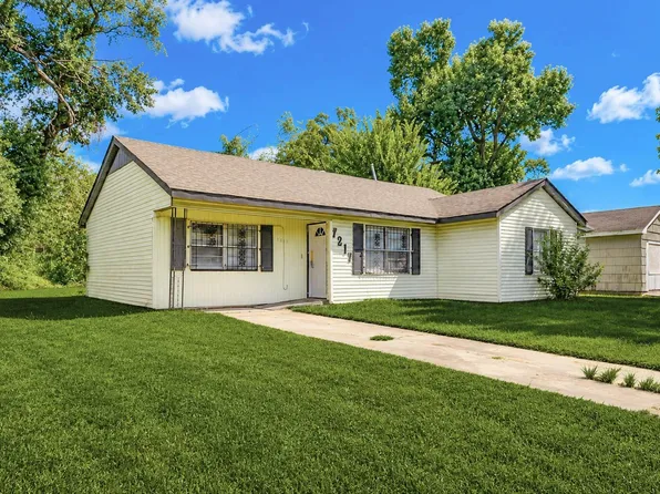 7217 Parker Rd, Houston, TX 77016
