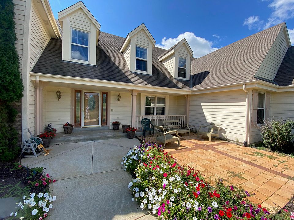 1st image of W303N8671 Woodland Dr