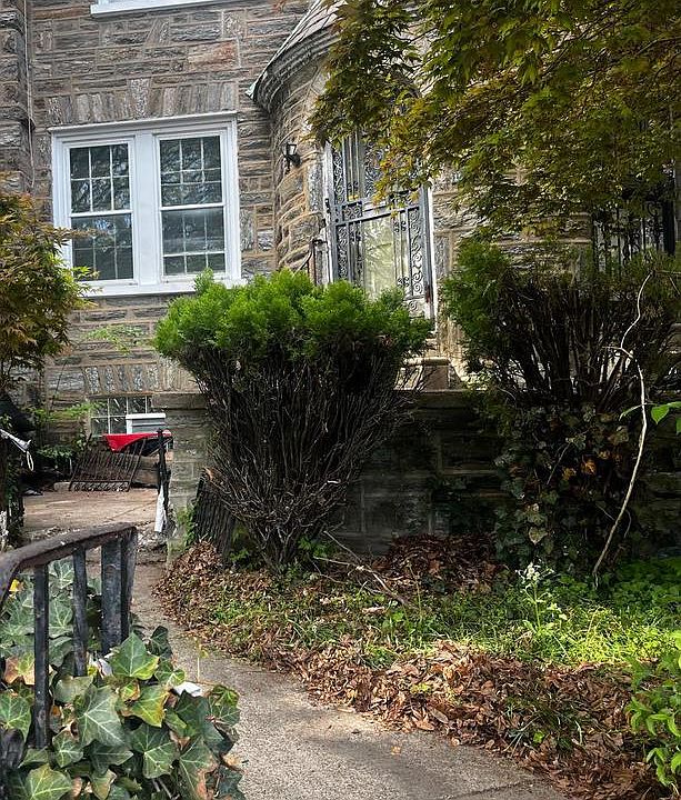 2nd image of 1509 W Chelten Ave