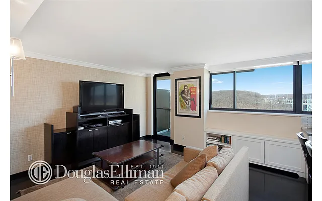 Sold by Douglas Elliman | media 25