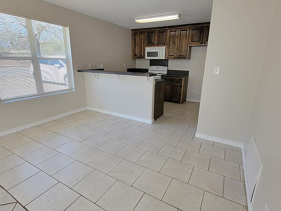 2nd image of 2215 N Palace Ave #1