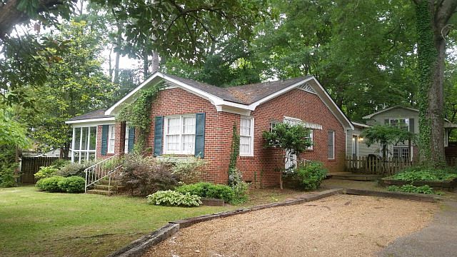 903 6th Avenue, Opelika, AL