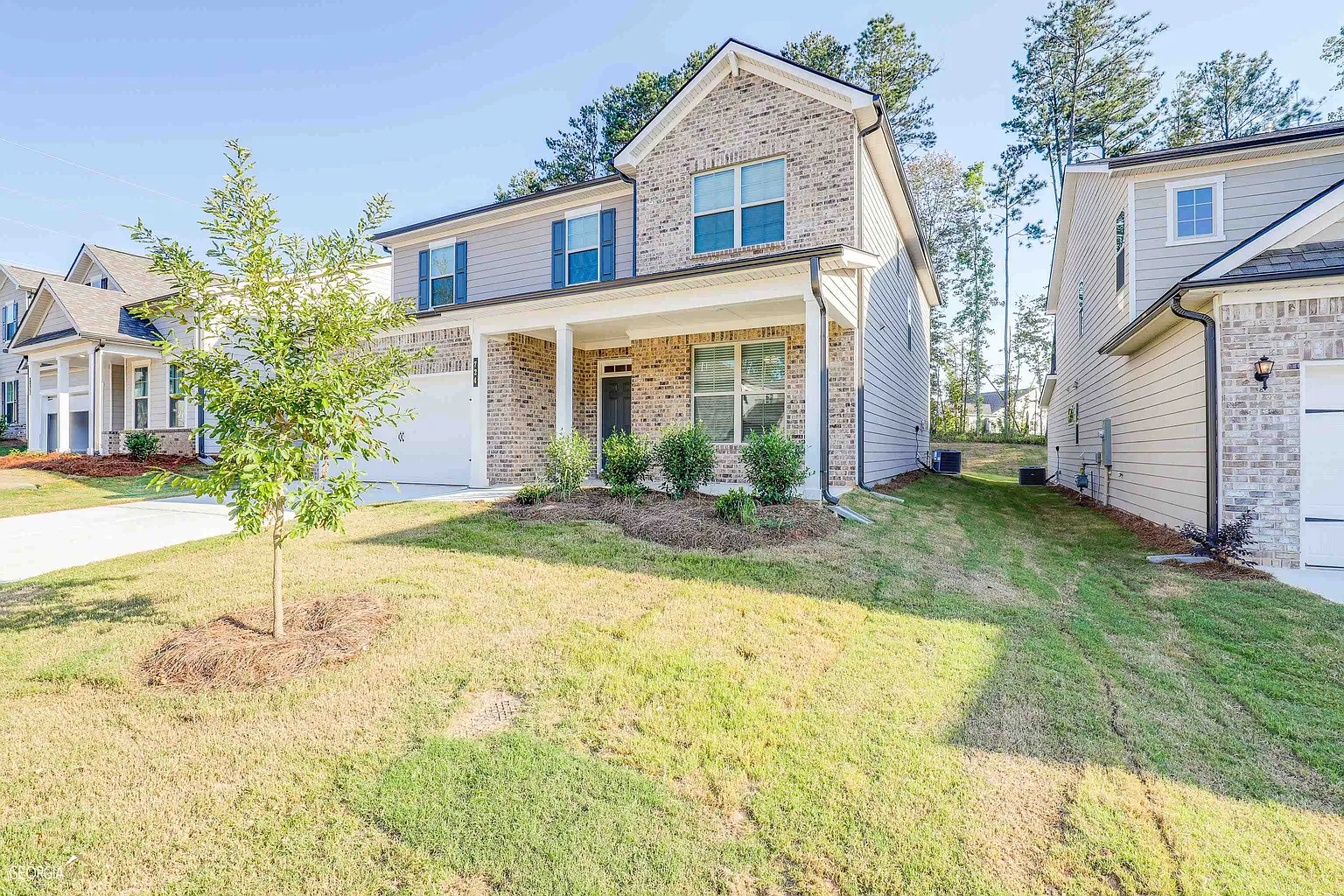 724 Lanarck Way photo 1