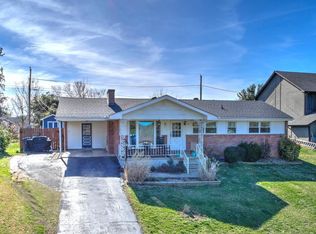 3620 Crest Rd, Kingsport, TN 37664