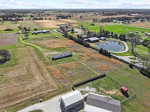 2nd image of 3979 Roland Rd