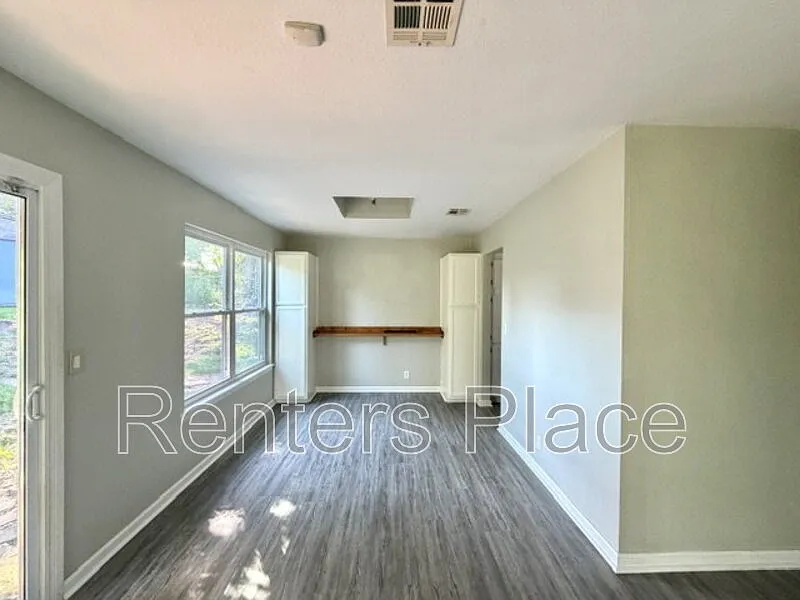 3 bed, 3.0 bath, 1515 sqft, $1,495 — Photo 4