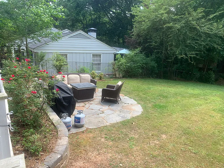 386 Lindbergh Dr NE — Photo 19
