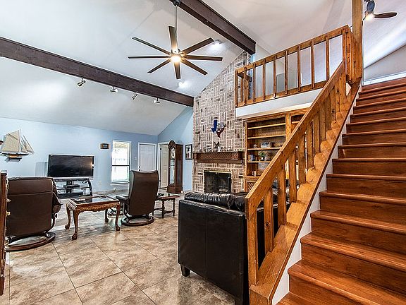 3rd image of 4602 Hogan Dr