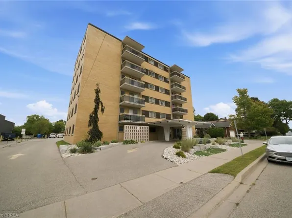 87 Saint George St #508, Brantford, ON N3R 1V5
