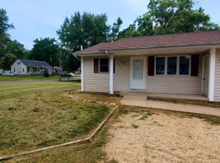 200 N Orch, Mackinaw, IL